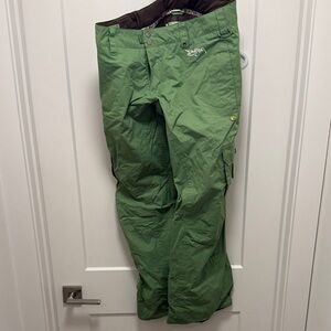 Women’s Medium Burton Snowboard Pants